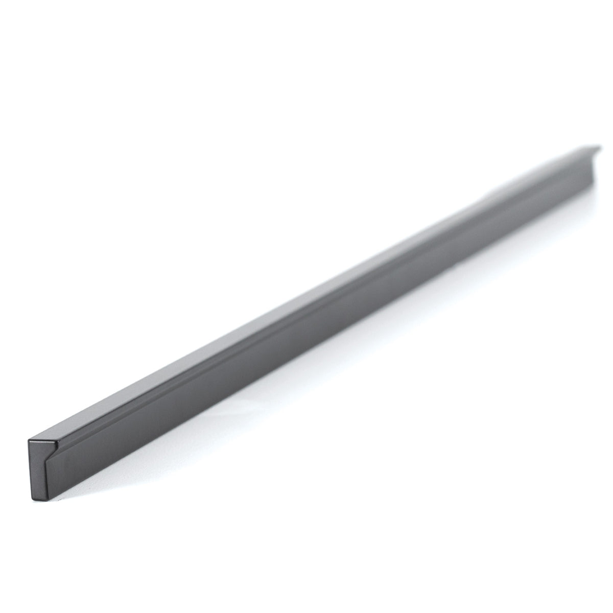 ANGLE PULL HANDLE 480MM MATT BLACK in Matt Black