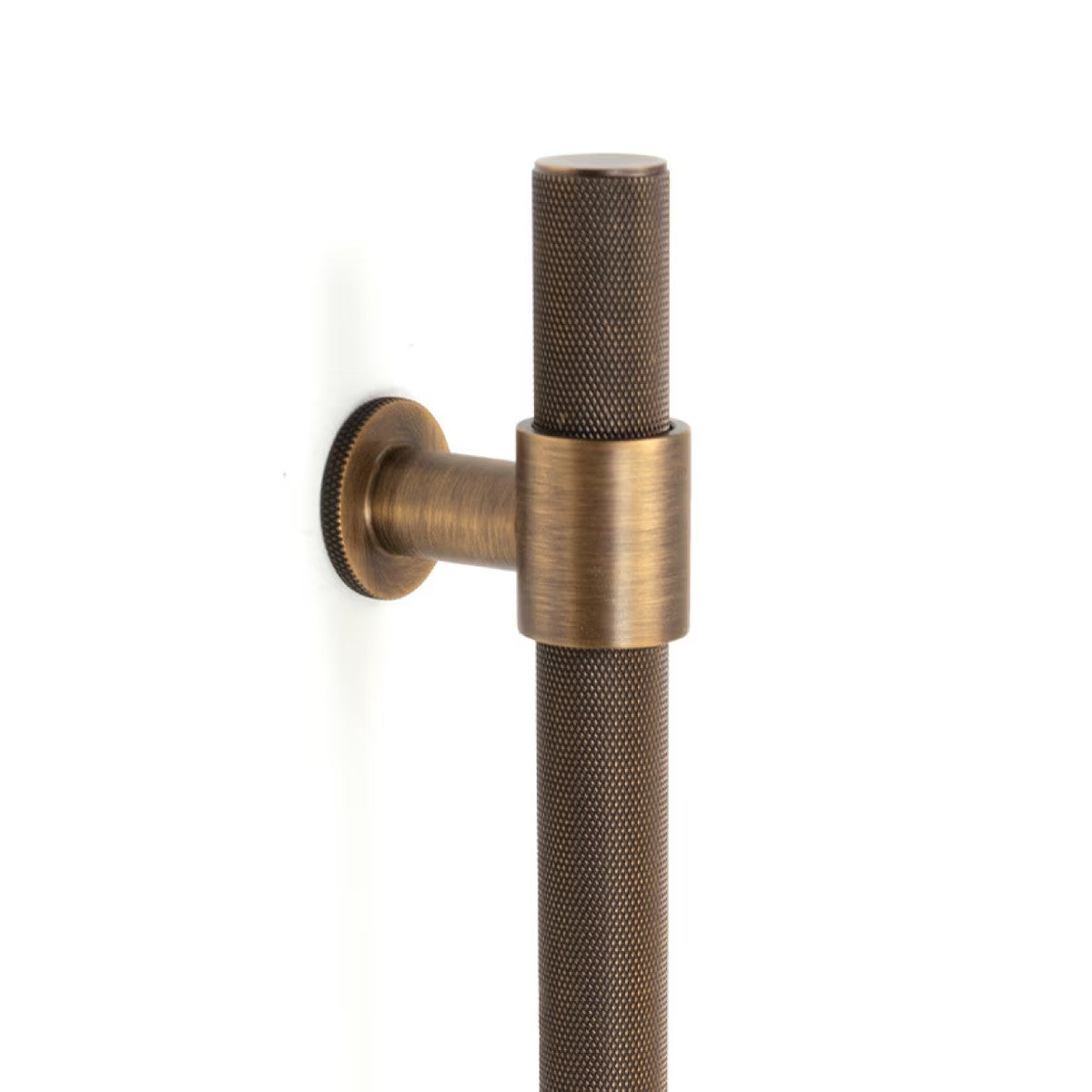 MOMO BELGRAVIA KNURLED 800MM SOLID BRASS BAR PULL BRONZE in Bronze