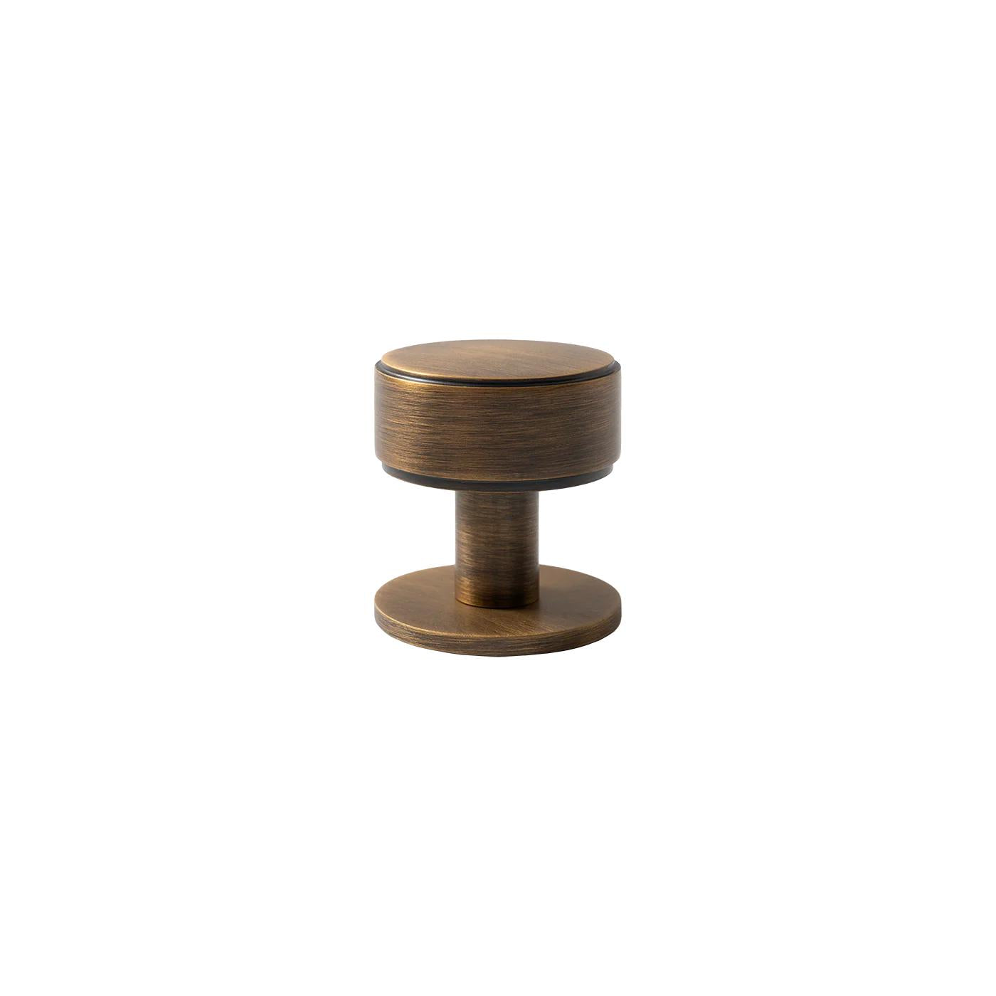 MOMO BELGRAVIA PLAIN 35MM SOLID BRASS ROUND KNOB BRONZE in Bronze