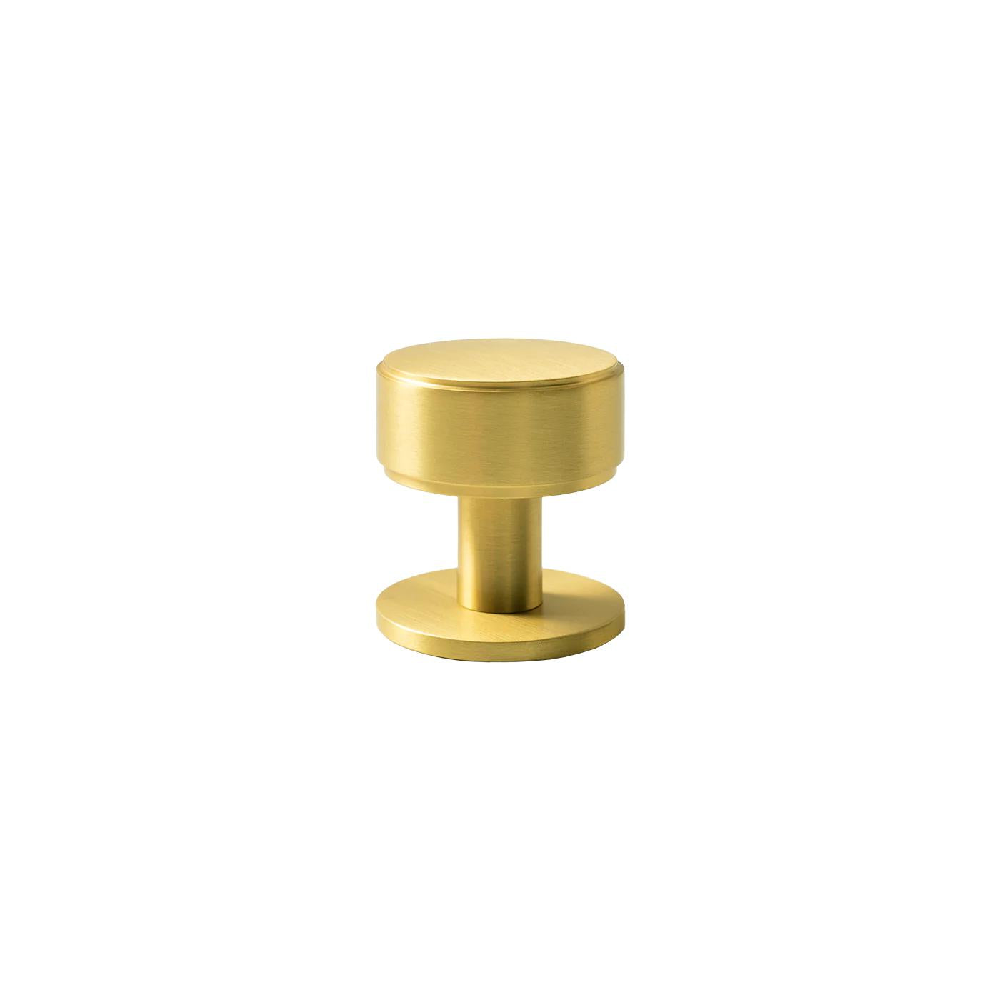MOMO BELGRAVIA PLAIN 35MM SOLID BRASS ROUND KNOB BRUSHED SATIN BRASS in Brushed Satin Brass