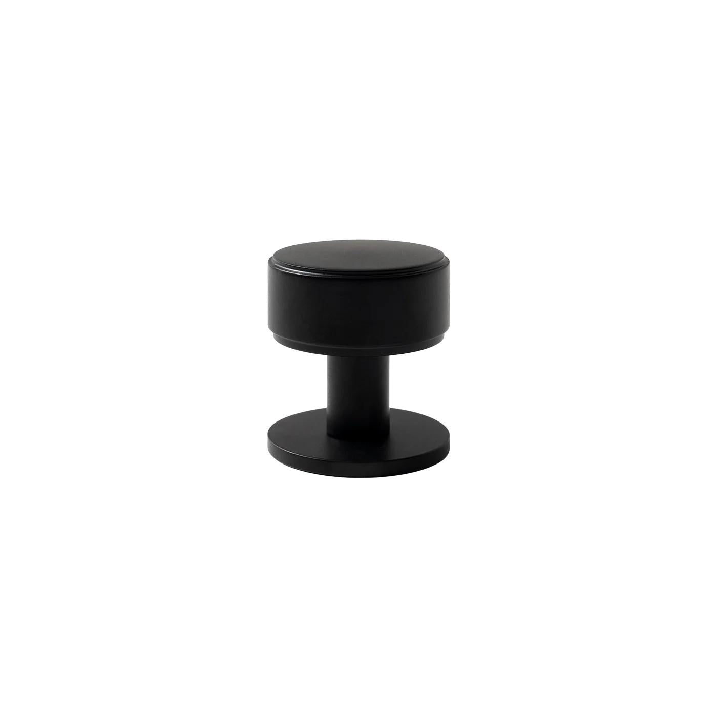 MOMO BELGRAVIA PLAIN 35MM SOLID BRASS ROUND KNOB MATT BLACK in Matt Black