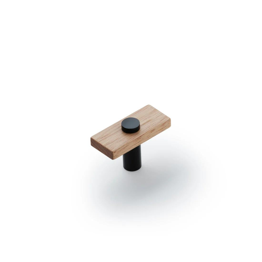 Lenah Knob in Euro Beech/Matte Black