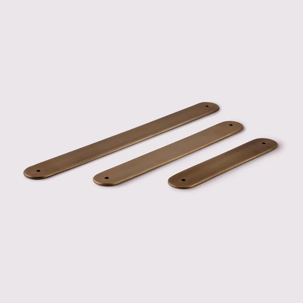Curved Handle Backplate - 128mm Acid Washed Brass in Acid Washed Brass