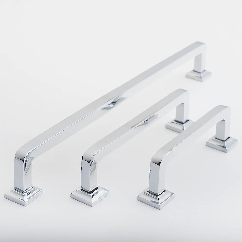 Bronte Handle - Polished Chrome - 128mm in Polished Chrome