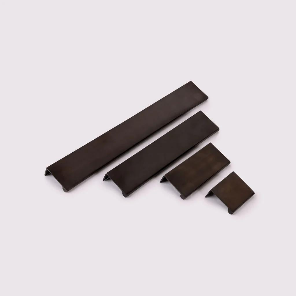 HH x Ren Lip Pull - 100mm Antique Bronze in Antique Bronze