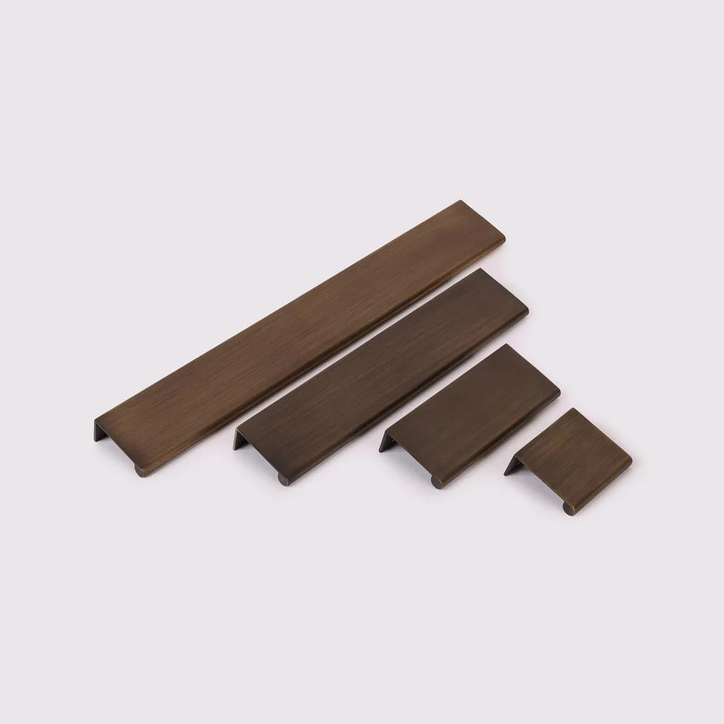 HH x Ren Lip Pull - 100mm English Bronze in English Bronze