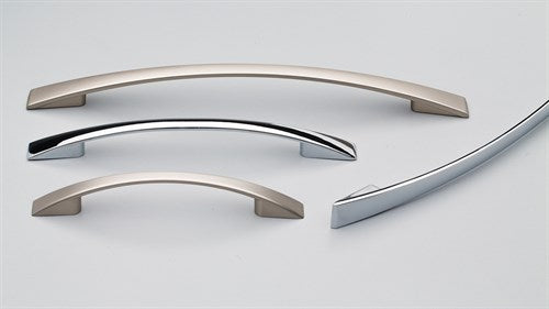 Loftus Cabinet Pull Handle 96mm CTC in Polished Chrome