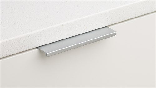 Edge Pull 32mm in Satin Chrome