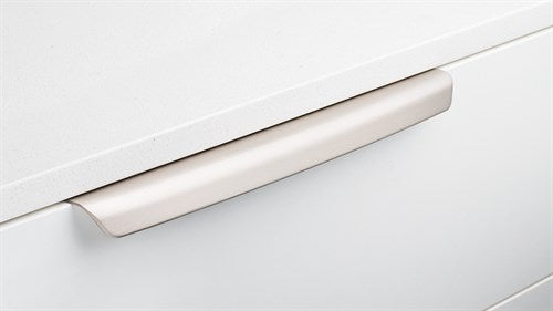 Borgo Edge Pull 192mm O/A 2 screw 160mm CTC in Stainless Effect