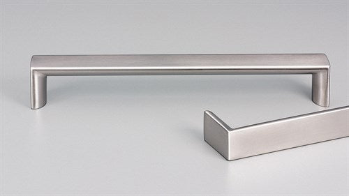 22mm Flat Top Cabinet Pull Handle 138mm with 128mm CTC in Satin Stainless