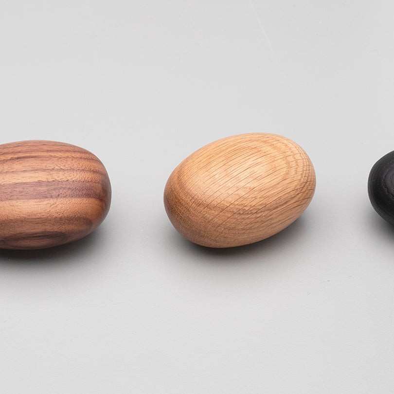Pebble Large Black in Black Stain