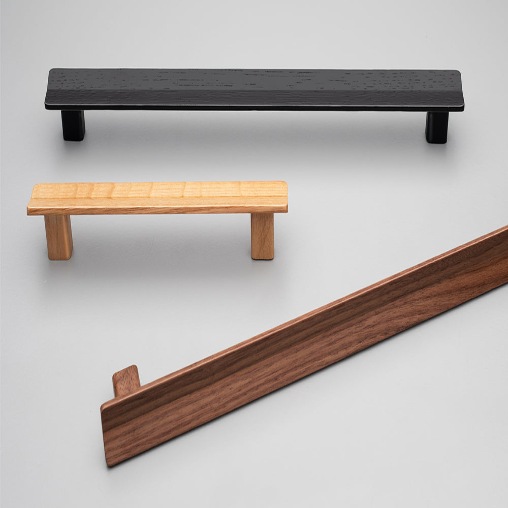 Vis A Vis Handle 480mm C to C Ash Black Stain in Black Stain