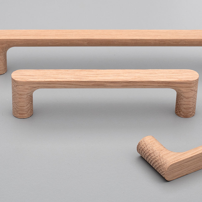 Pinta Timber Cabinet Pull Handle in Raw Oak