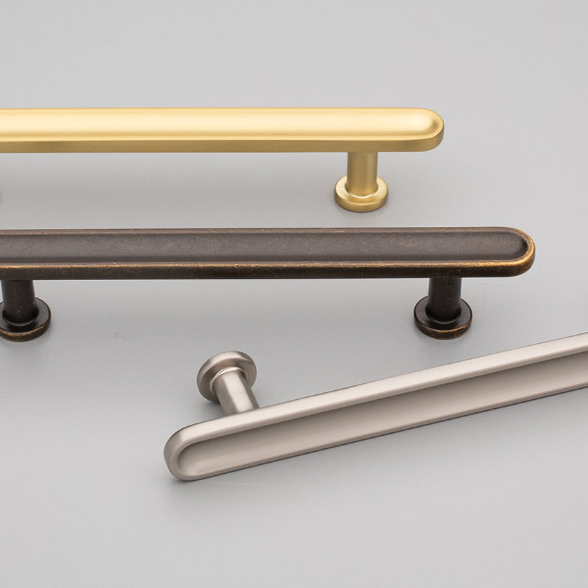 Randers Handle 128mm Antique Brown in Antique Brown