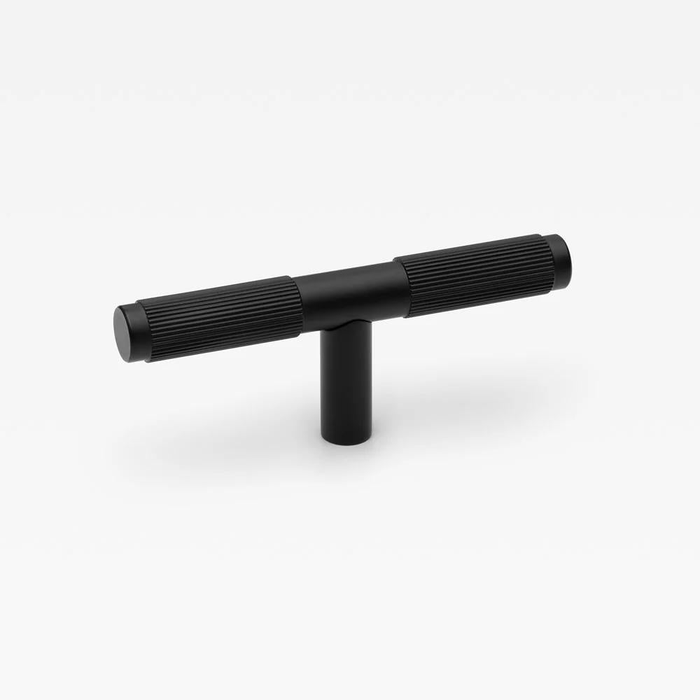 Linear T-Pull Black in Matt Black