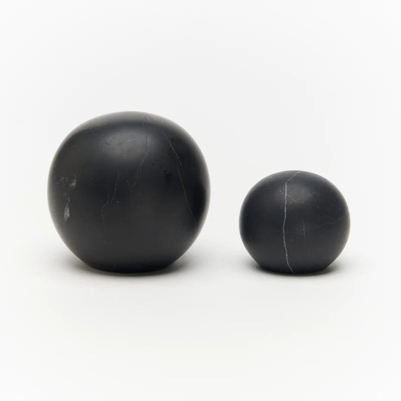 Lo & Co Hubble Knob Marble in Black Marble