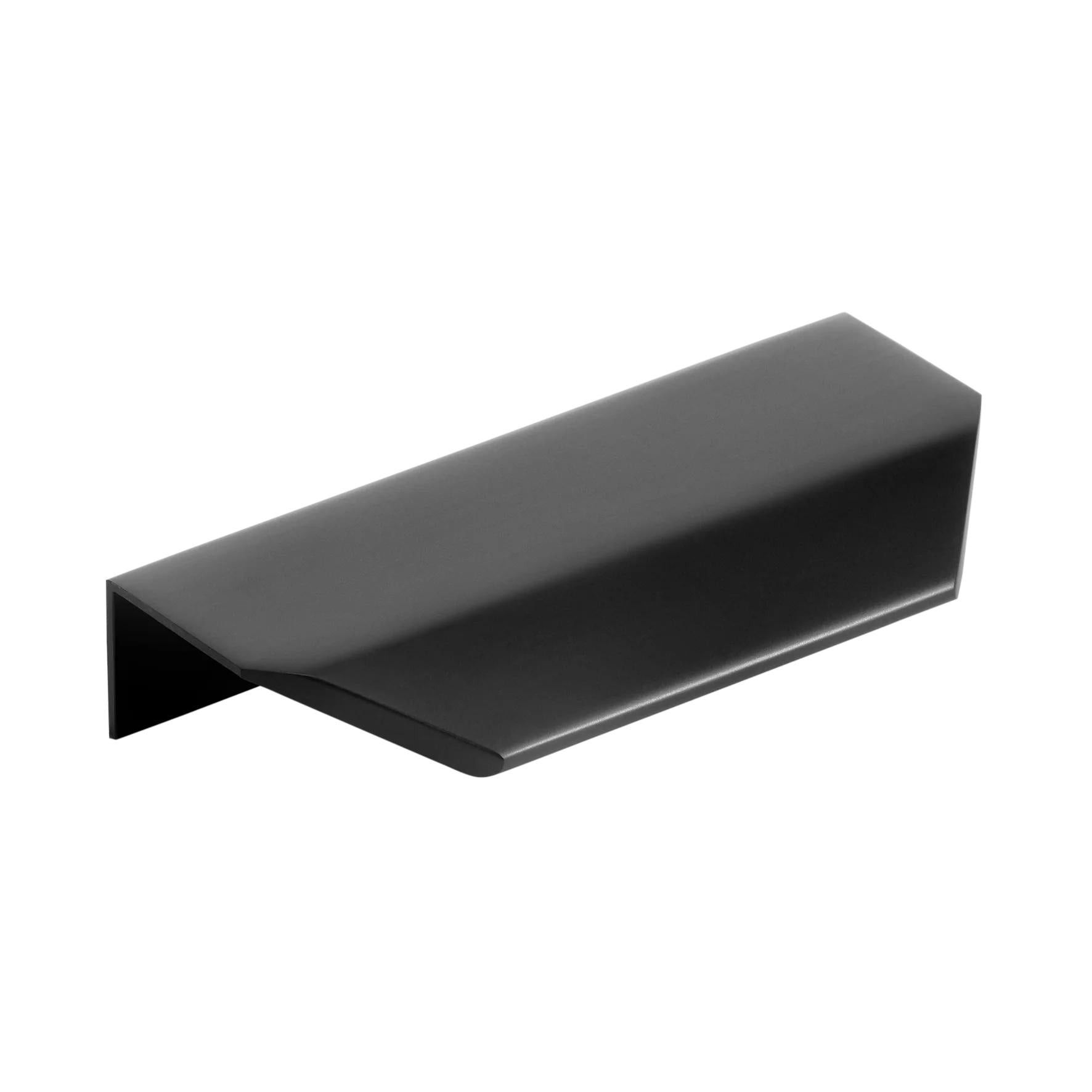 VANN LIP PULL HANDLE 64MM MATT BLACK in Matt Black
