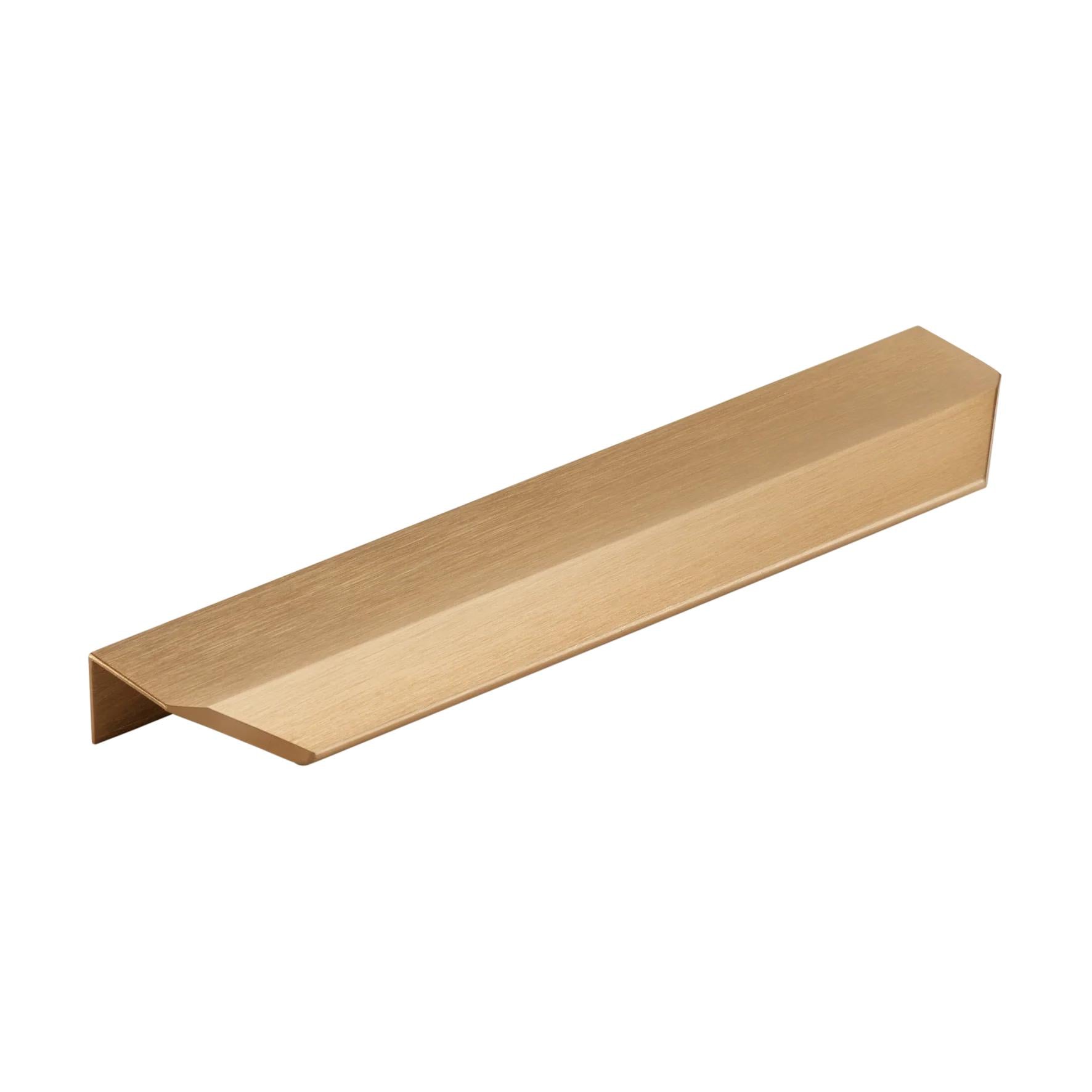 VANN LIP PULL HANDLE 128MM BRUSHED DARK BRASS in Brushed Dark Brass