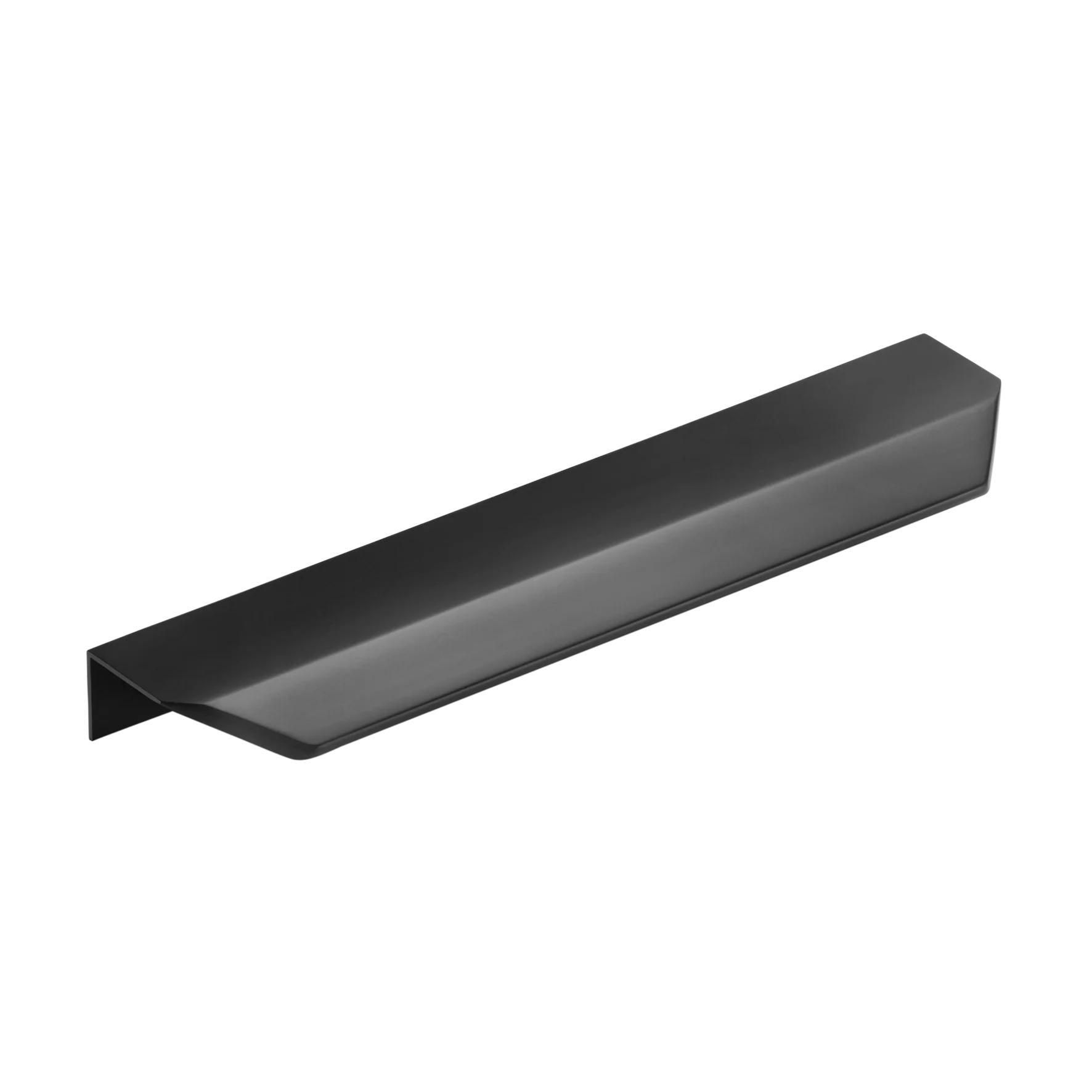 VANN LIP PULL HANDLE 128MM MATT BLACK in Matt Black