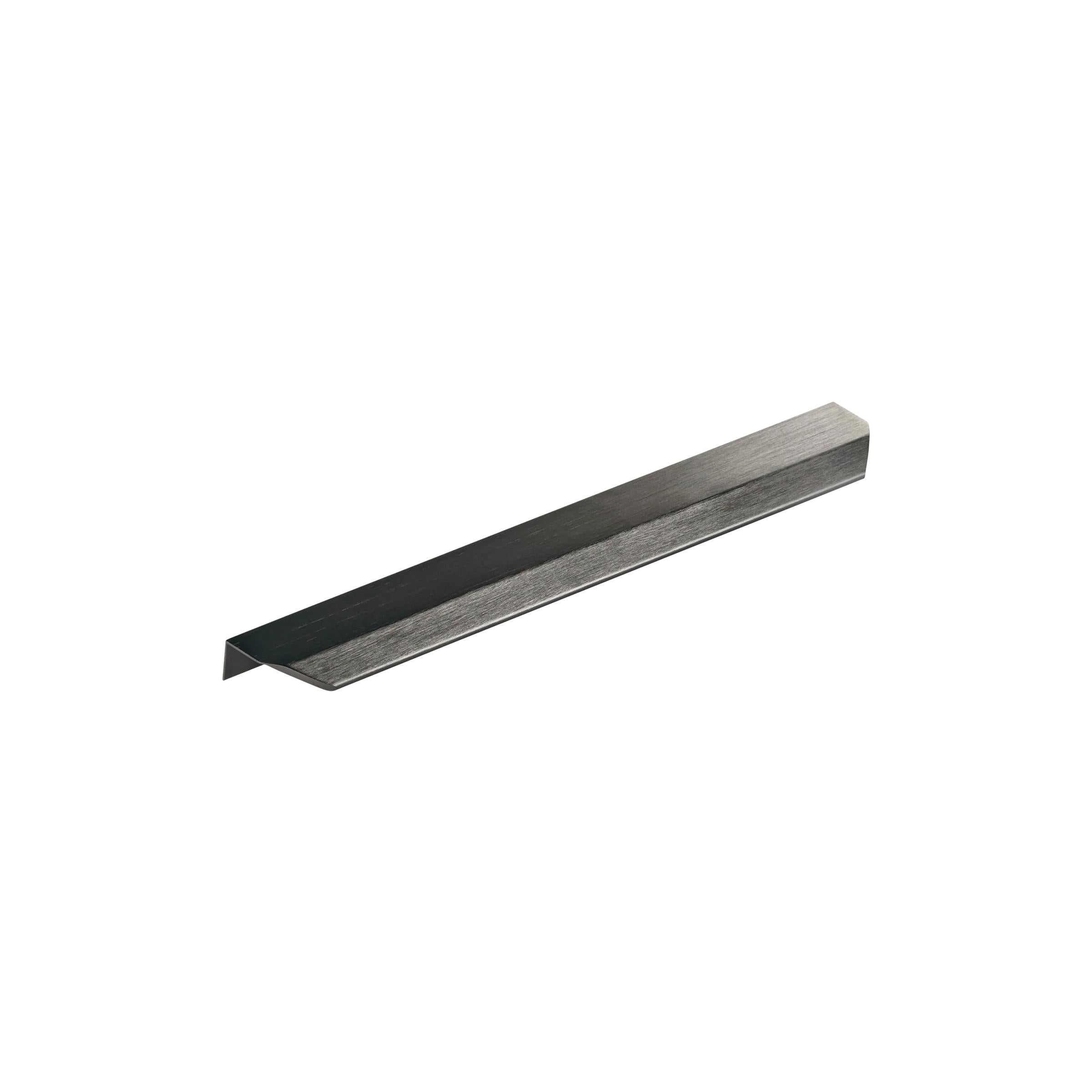 MOMO VANN LIP PULL HANDLE 256MM TITANIUM BLACK in Black Titanium