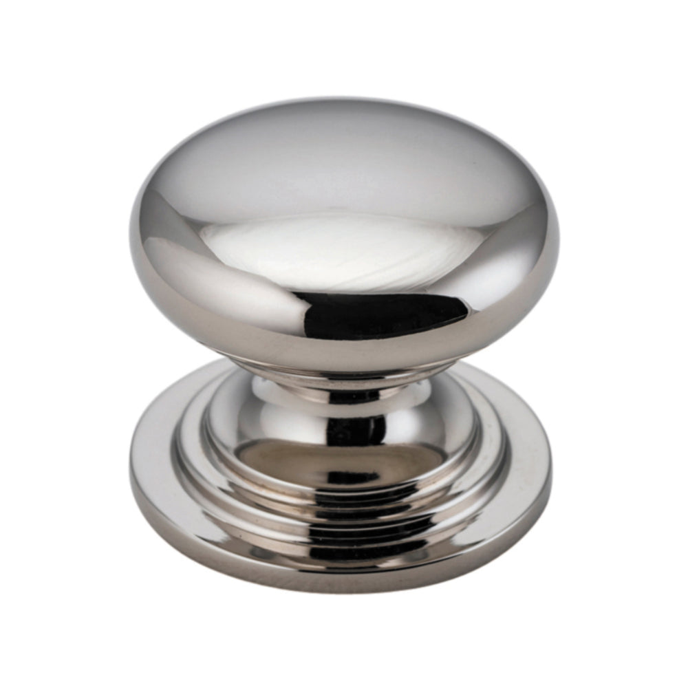 Iver Sarlat cupboard knob in architectural hardware style, showcasing a vintage brass finish and ornate design.