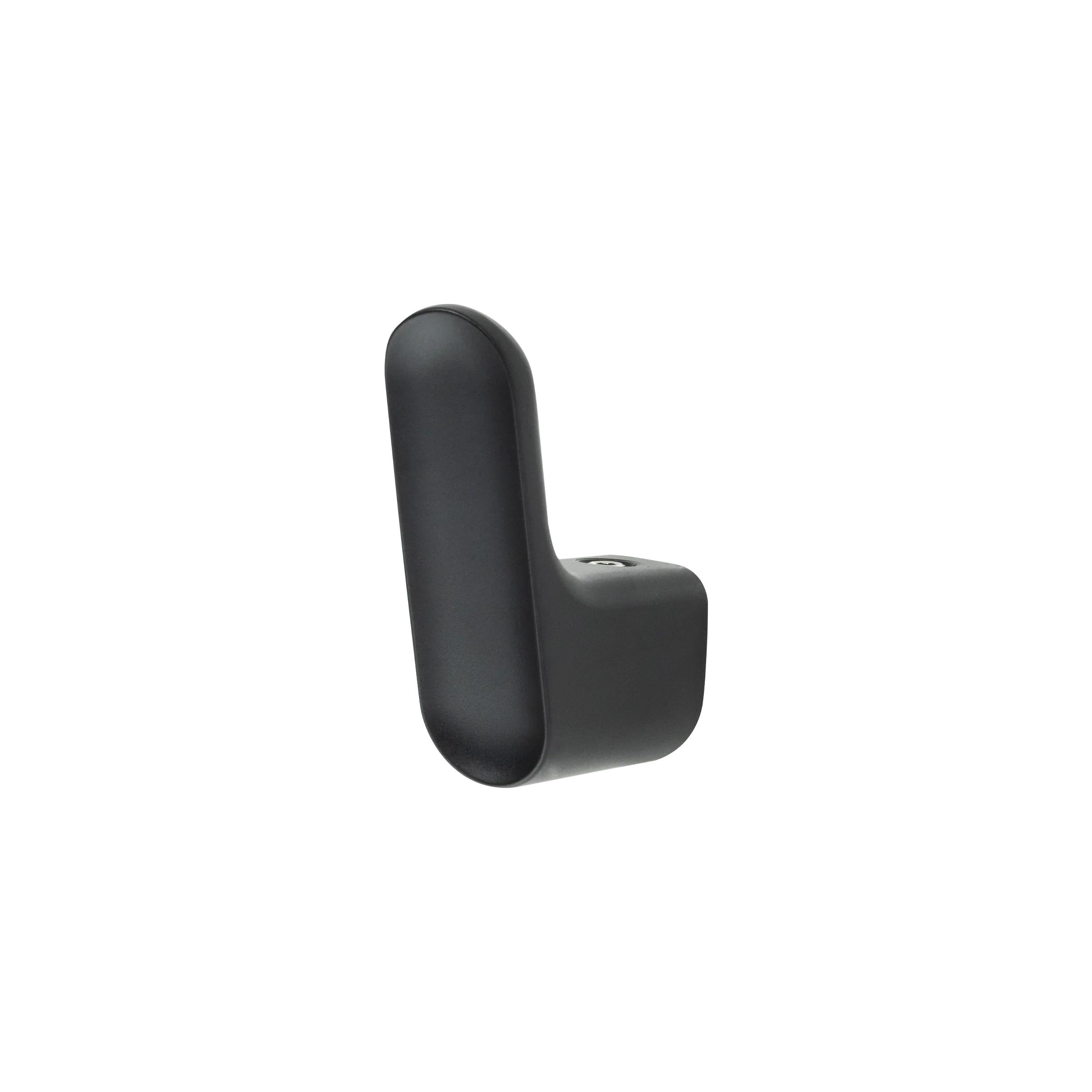 MOMO HANDLES LUV WALL HOOK 41MM MATT BLACK in Matt Black