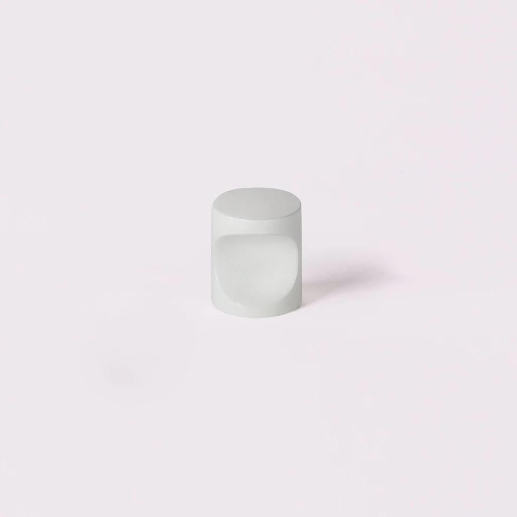 HH x Ren Knob - White in White
