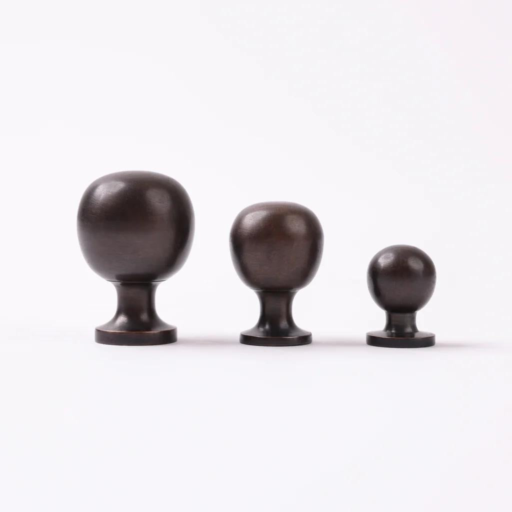 Surrey Knob Large - Antique Bronze in Antique Bronze