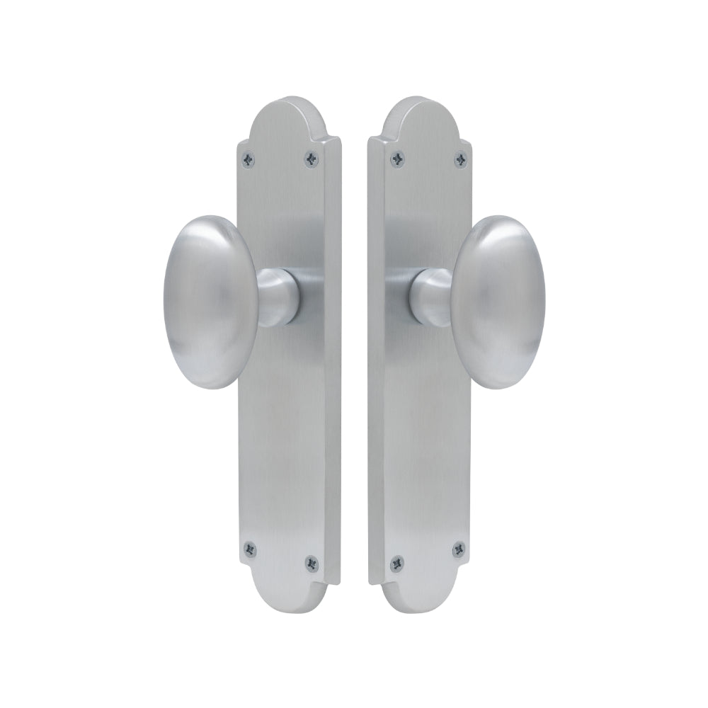 Oval Knob Latch in Satin Chrome