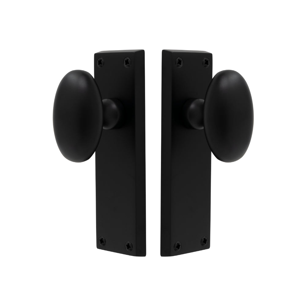 Oval Knob Latch in Matt Black