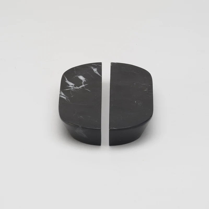 Lo & Co Dot Marble Handle Small in Black Marble