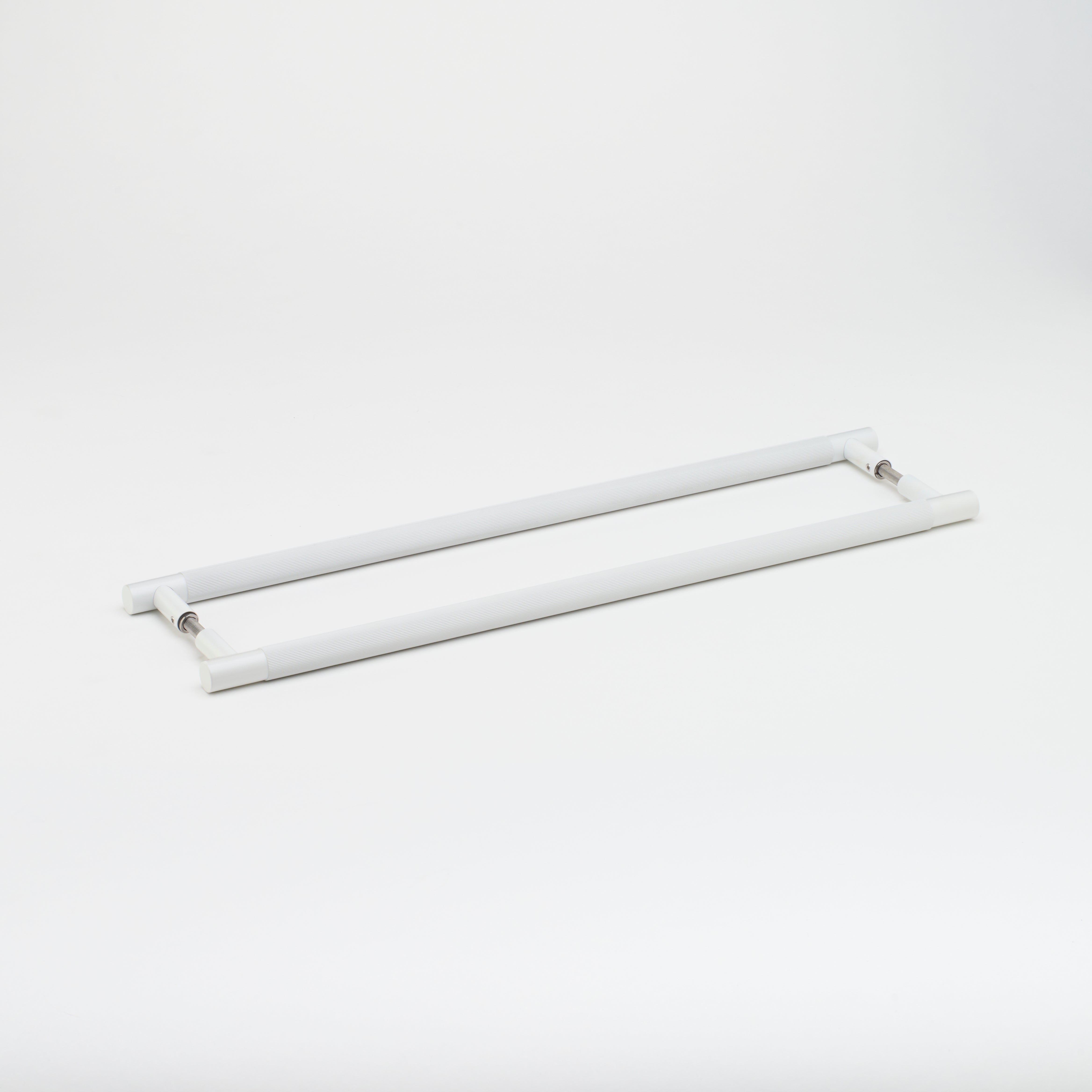 Lo & Co Linear Entry Pull in White