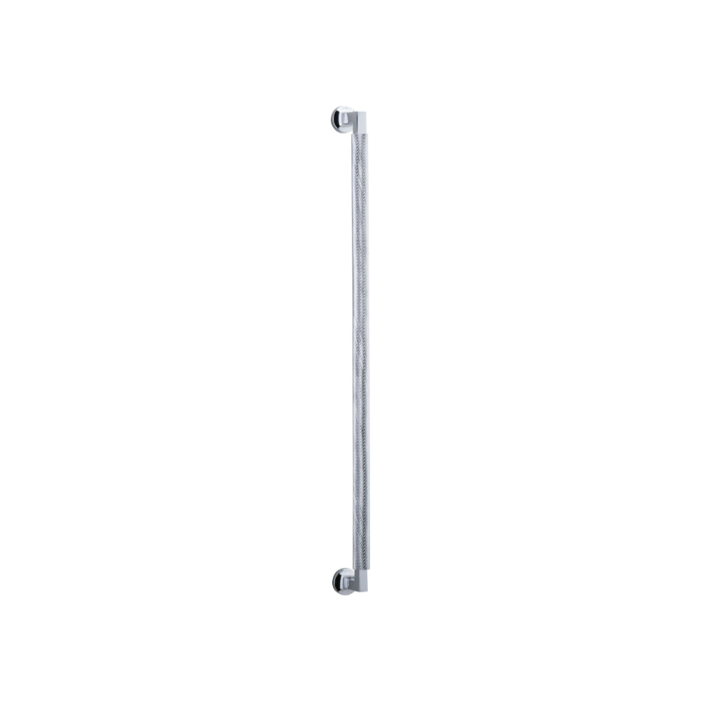 Iver Brunswick single pull handle in a sleek design, shown in a close-up image highlighting its modern style and polished finish.