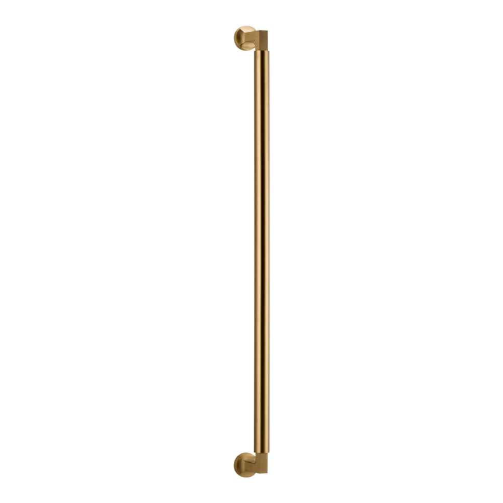 Pull Handle Berlin Brushed Brass H635xW22xP63mm BP35mm CTC600mm in Brushed Brass