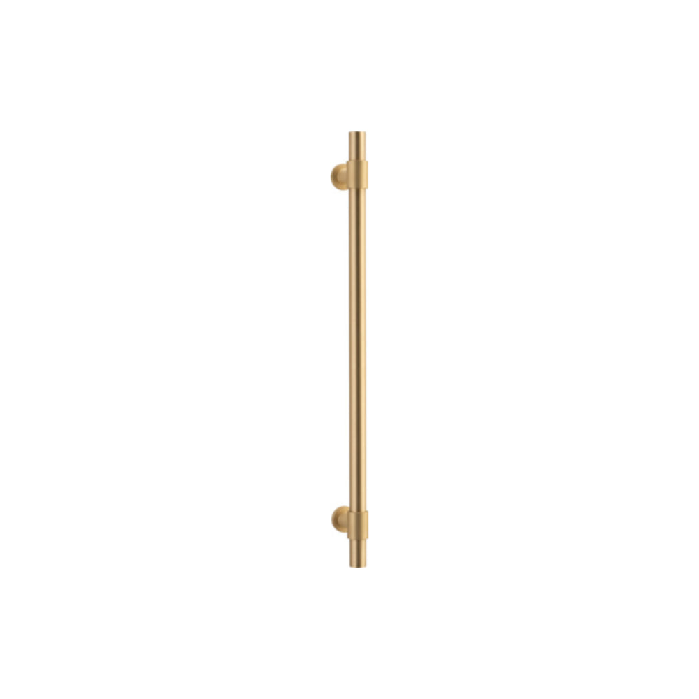 Iver Helsinki single pull handle on architectural hardware, showcasing sleek metal design and polished finish.