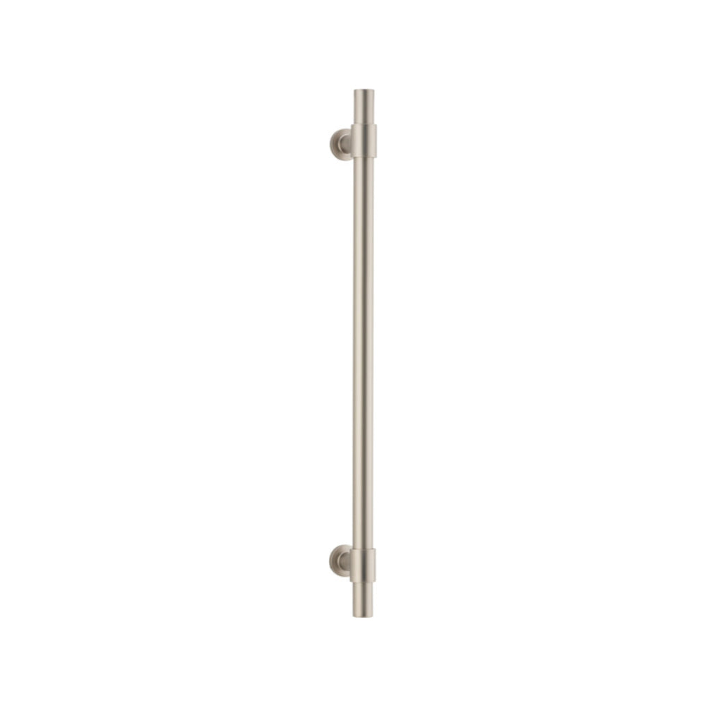 Iver Helsinki Pull Handle, single architectural hardware door handle in metal with a sleek, modern design.