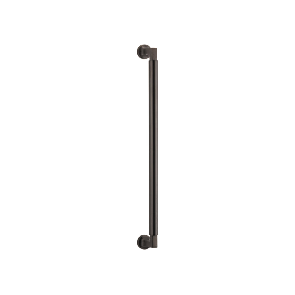 Pull Handle Berlin Signature Brass H485xW22xP63mm BP35mm CTC450mm in Signature Brass