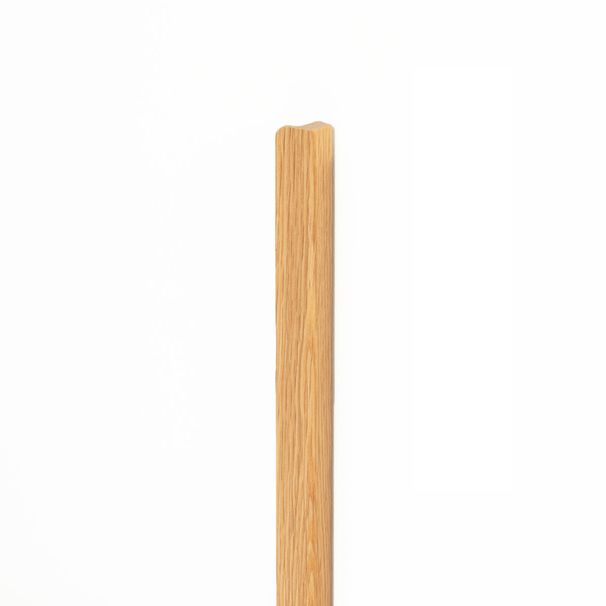 MOMO FLAPP PULL TIMBER HANDLE 1056MM IN OAK in Oak