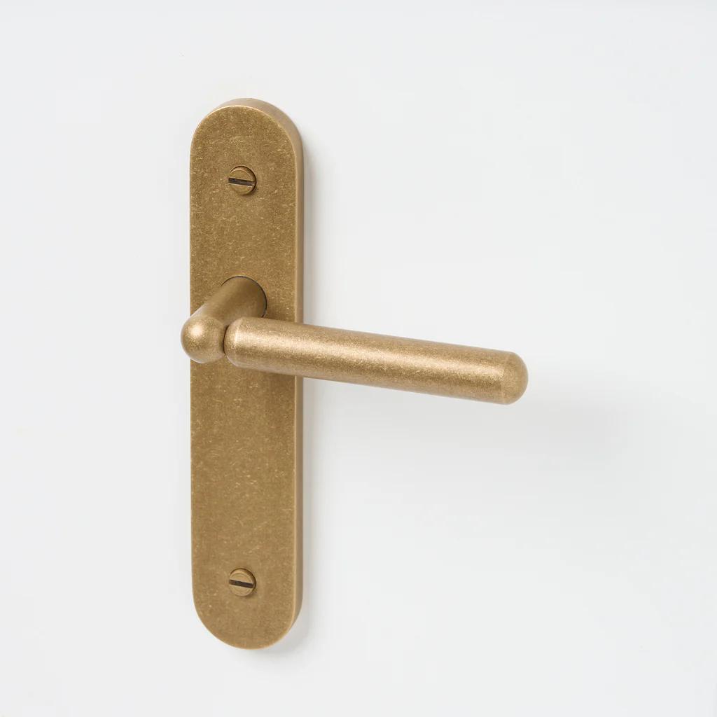 Tubby Lever Tumbled Brass in Tumbled Brass