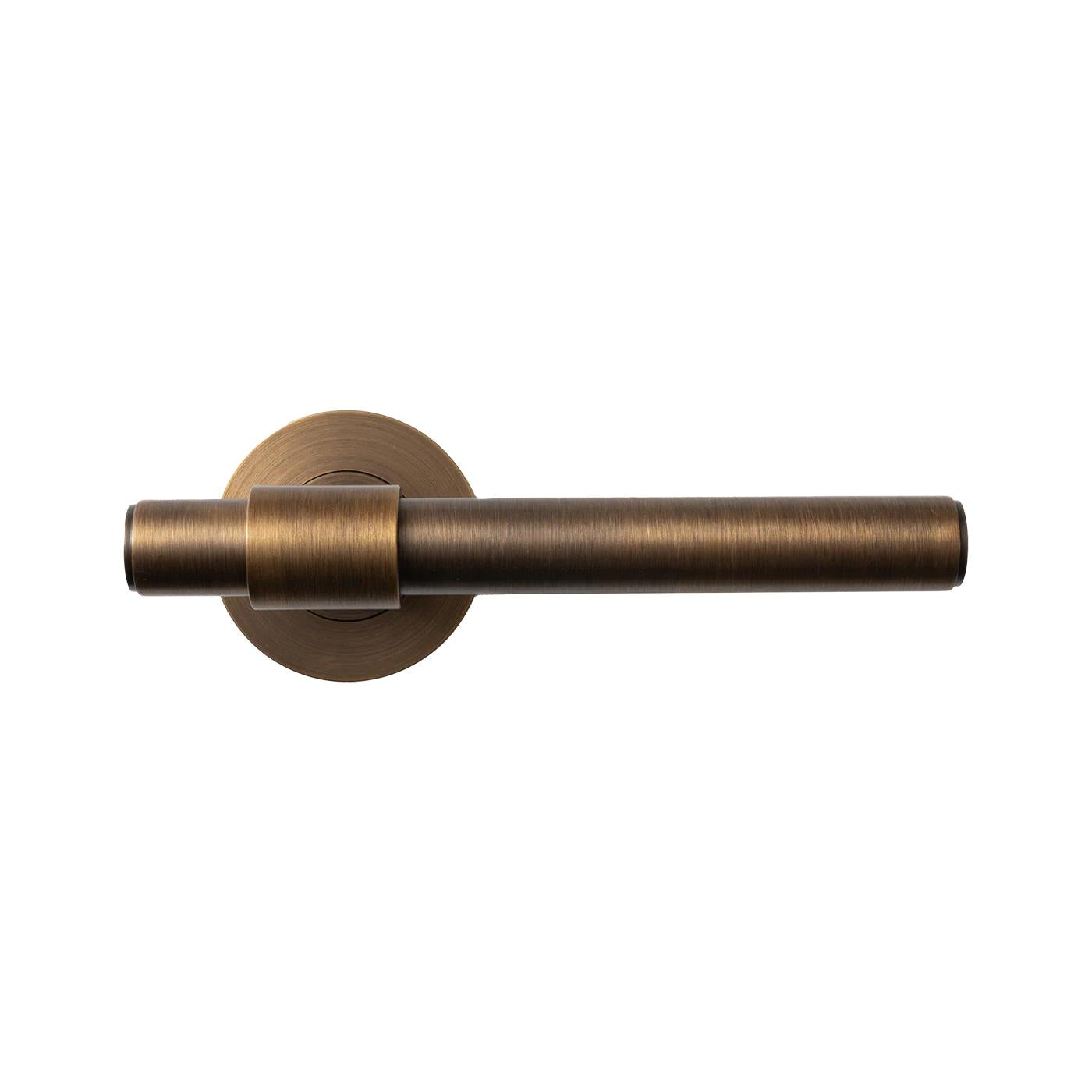 MOMO BELGRAVIA PLAIN LEVER HANDLE SET BRONZE in Bronze