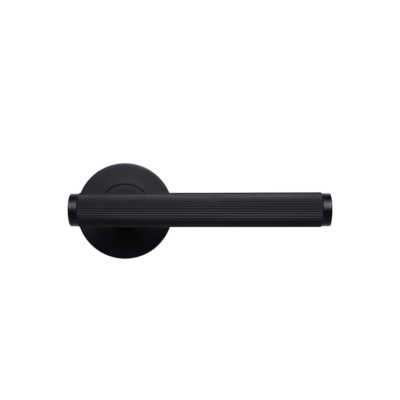 MOMO BELLEVUE LINED LEVER HANDLE SET MATT BLACK in Matt Black