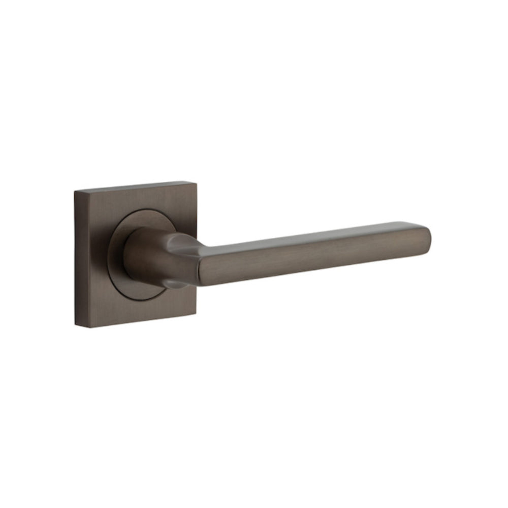 Door Lever Baltimore Square Rose Pair Signature Brass H52xW52xP55mm
(Latch/Lock Sold Separately) in Signature Brass