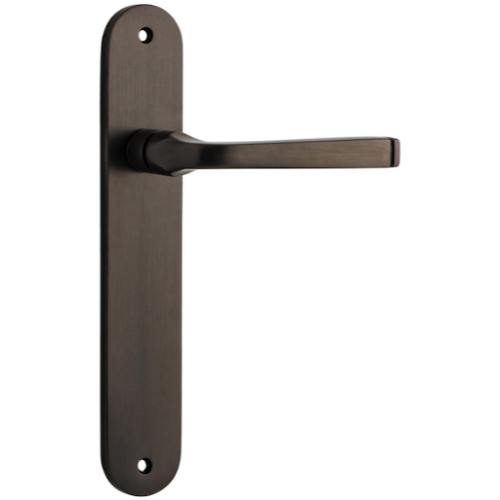 Iver Lever Annecy on Oval Backplate H240xW40xP62mm in Signature Brass