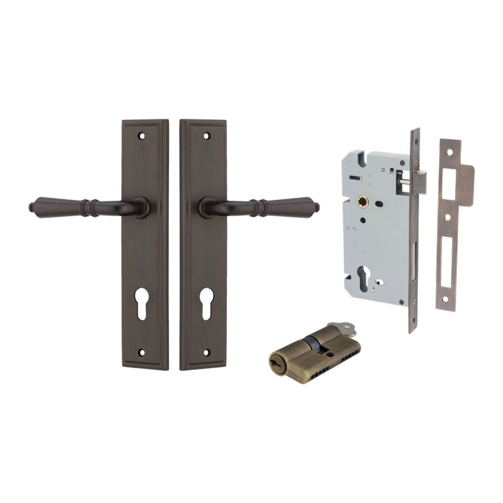 Door Lever Sarlat Stepped Signature Brass Key / Key Entrance Kit in Signature Brass