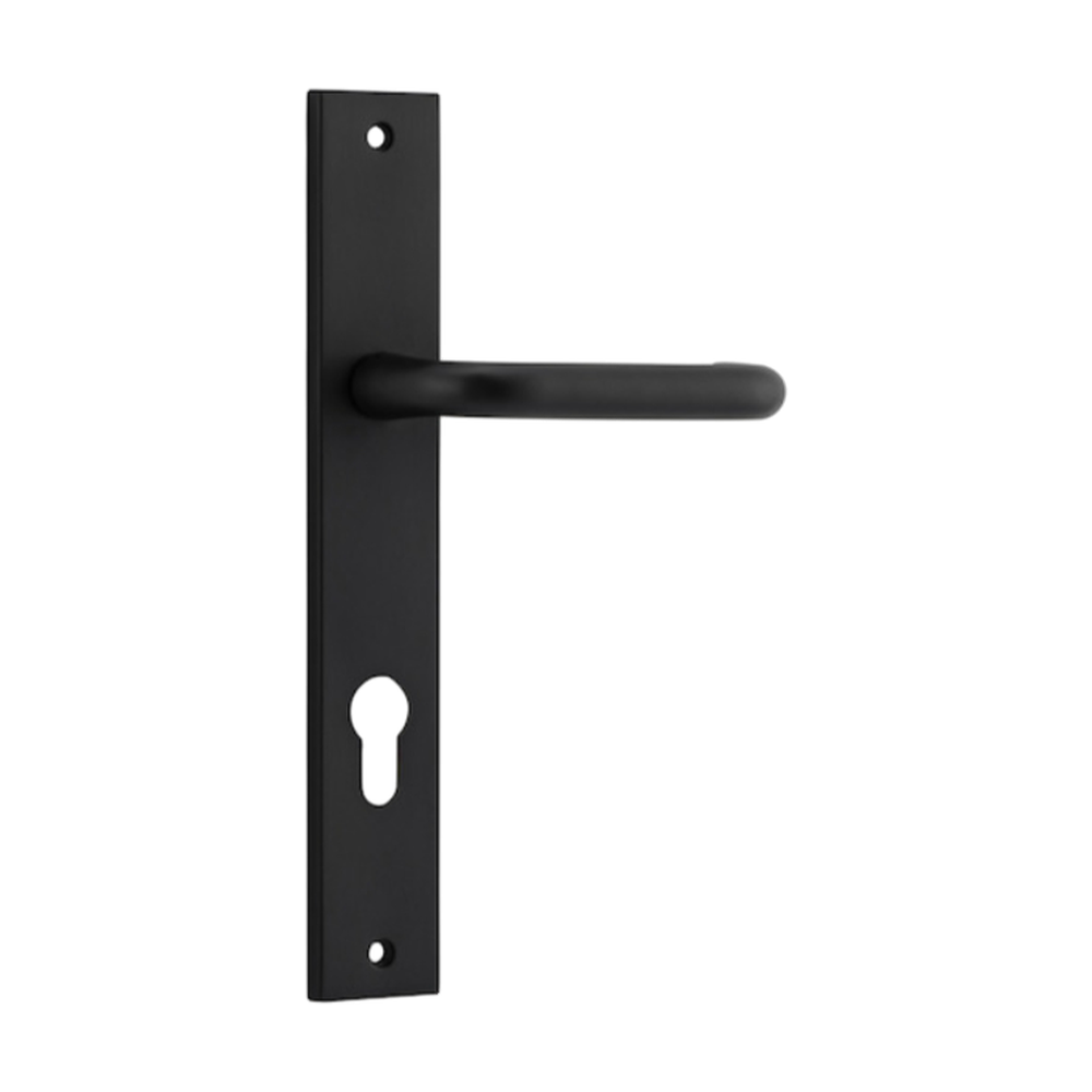 Pair of Iver Oslo lever handles on rectangular backplates, architectural hardware for doors, with a sleek, modern design.