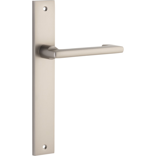 Pair of Iver Baltimore return lever door handles on rectangular backplates, featuring a sleek, modern design for interior doors.
