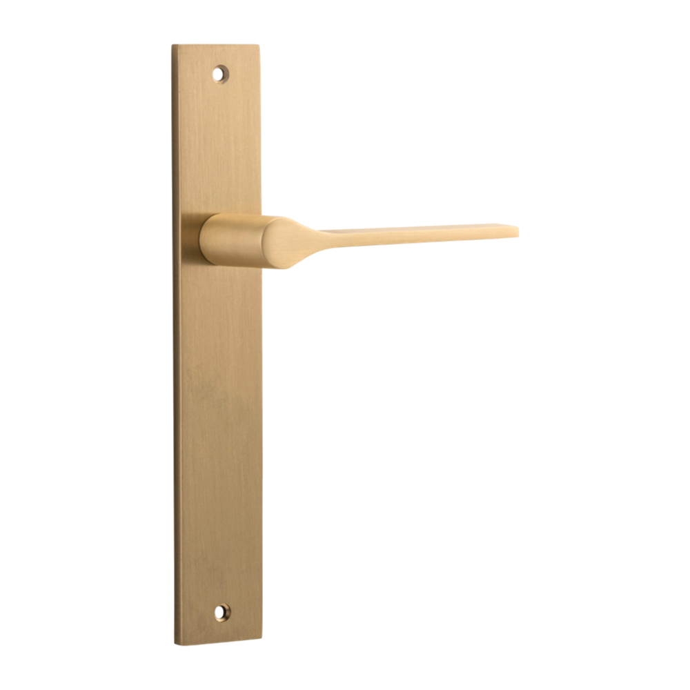 Door Lever Como Rectangular Latch Right Hand Fixed Brushed Brass L119xP59mm BPH240xW38mm in Brushed Brass