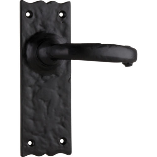 Door Lever Gloucester Iron Latch Pair Matt Black H158xW50xP53mm in Matt Black