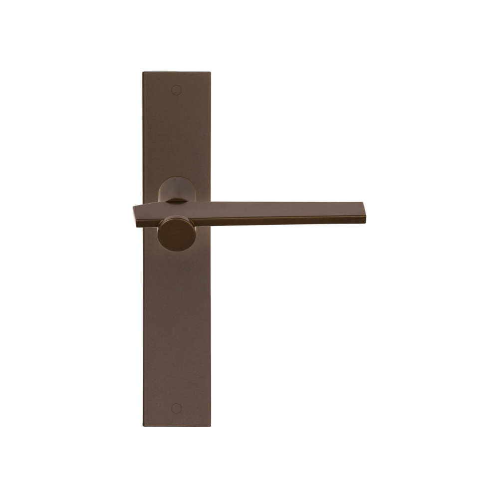 Pair of Formani TENSE lever handles on rectangular backplates, showcasing sleek, modern door hardware design.