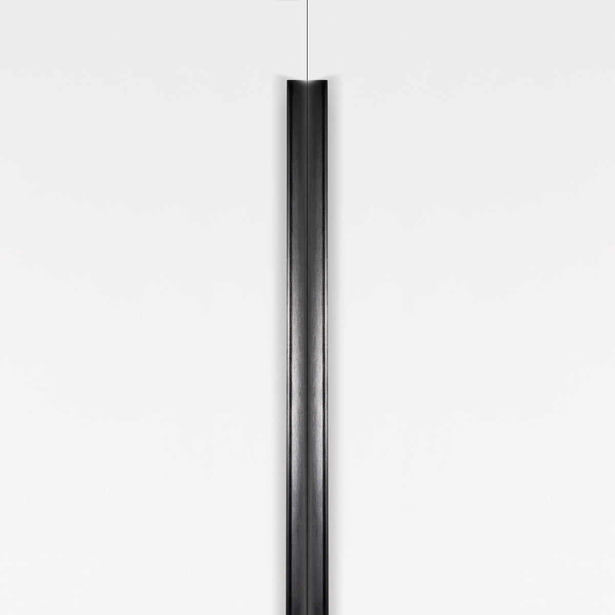 ONA LIP PULL HANDLE 1056MM BRUSHED GREY in Brushed Grey